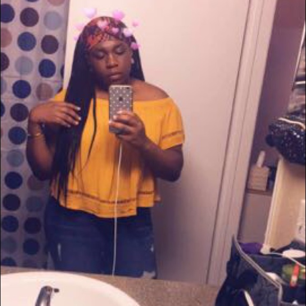 Meet your Posher, Sabrina